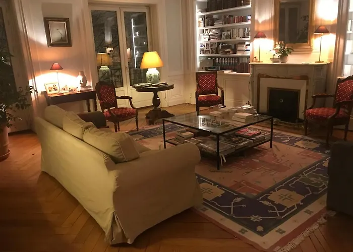 Bed and breakfast Berges Du Rhone/ Avec Balcon 3*