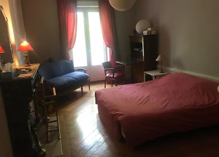 Bed and breakfast Berges Du Rhone/ Avec Balcon Lyon